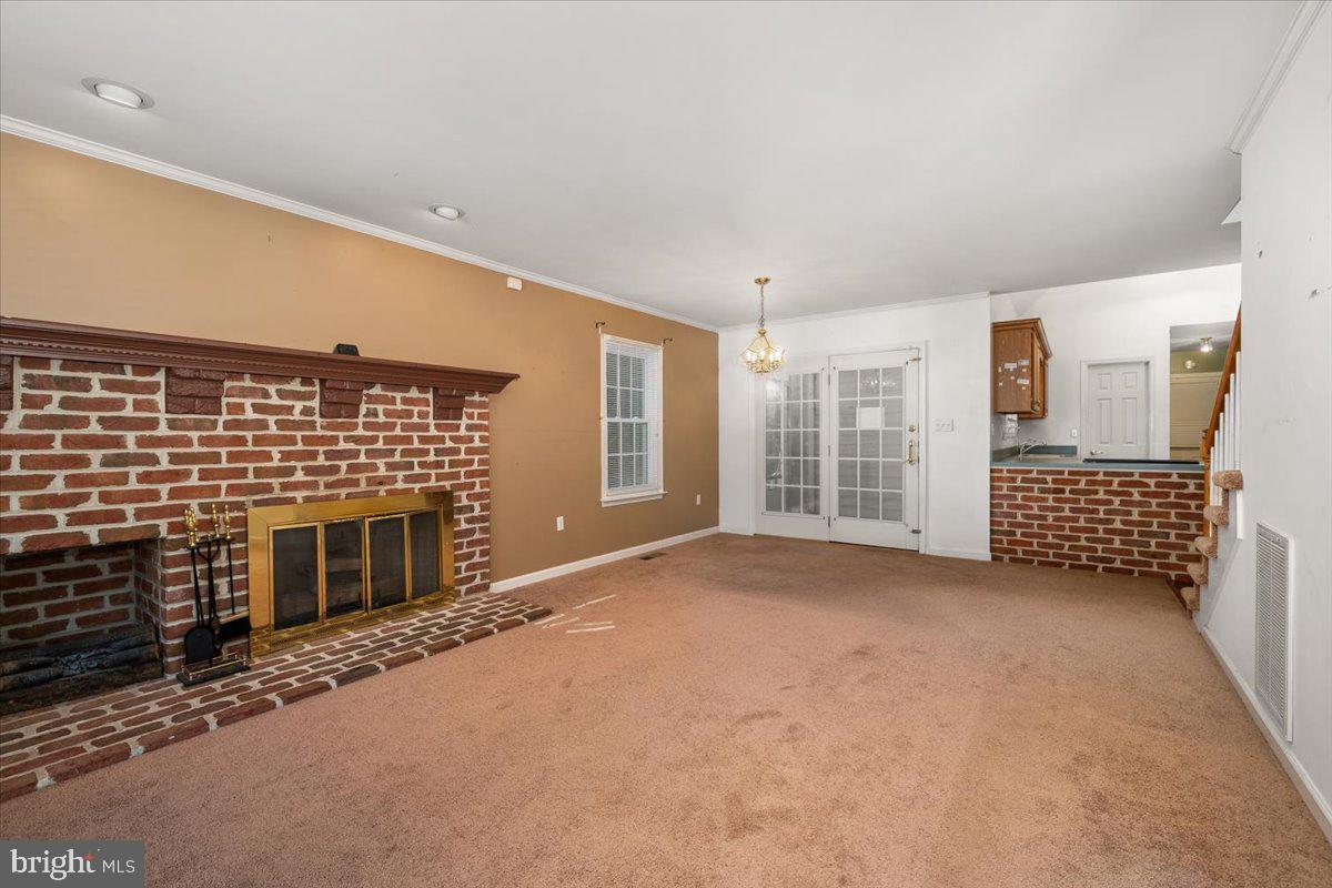 GRANBYS COVE - Residential