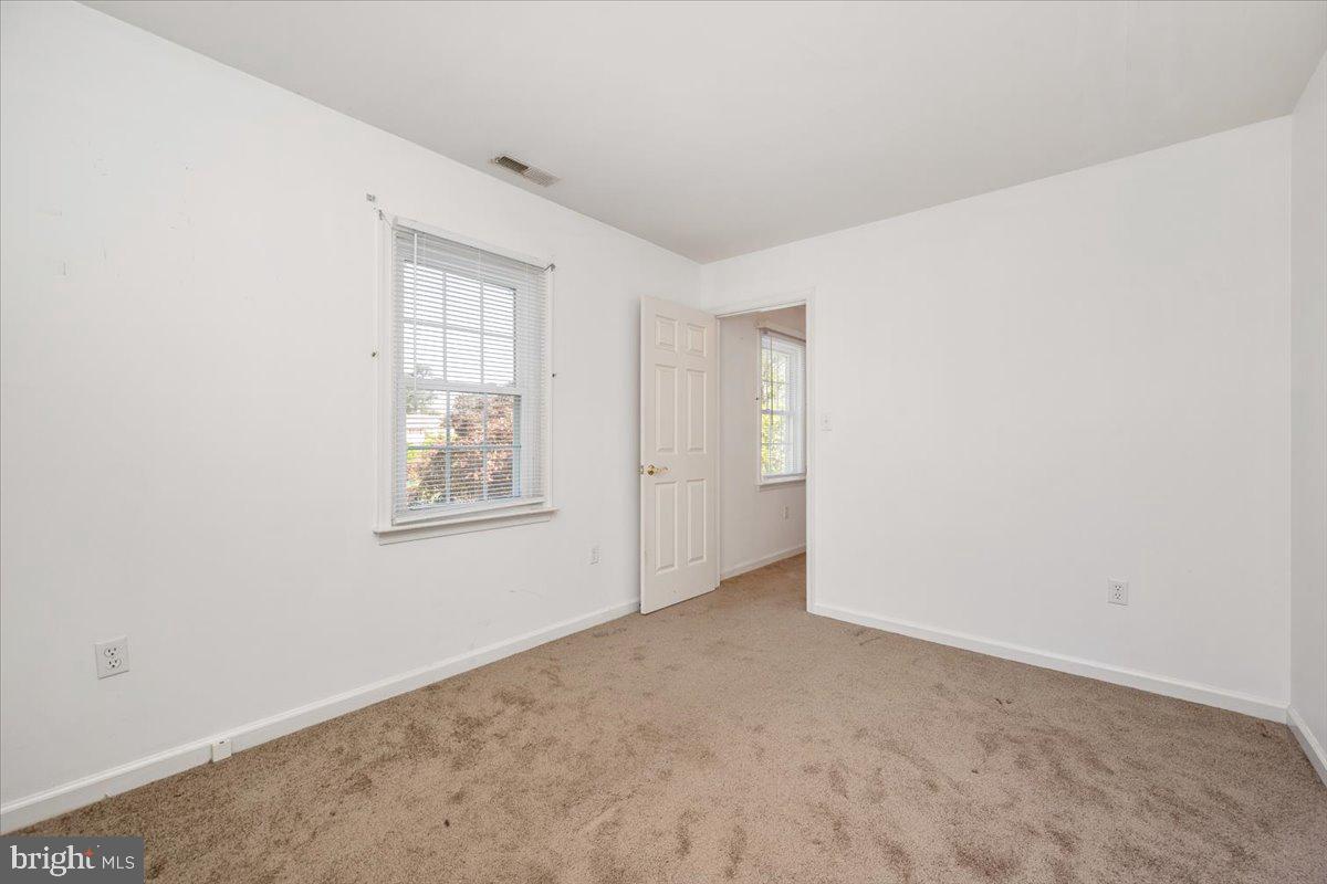 GRANBYS COVE - Residential