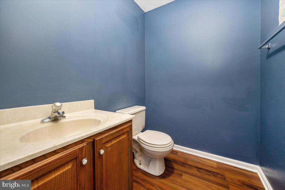 GRANBYS COVE - Residential