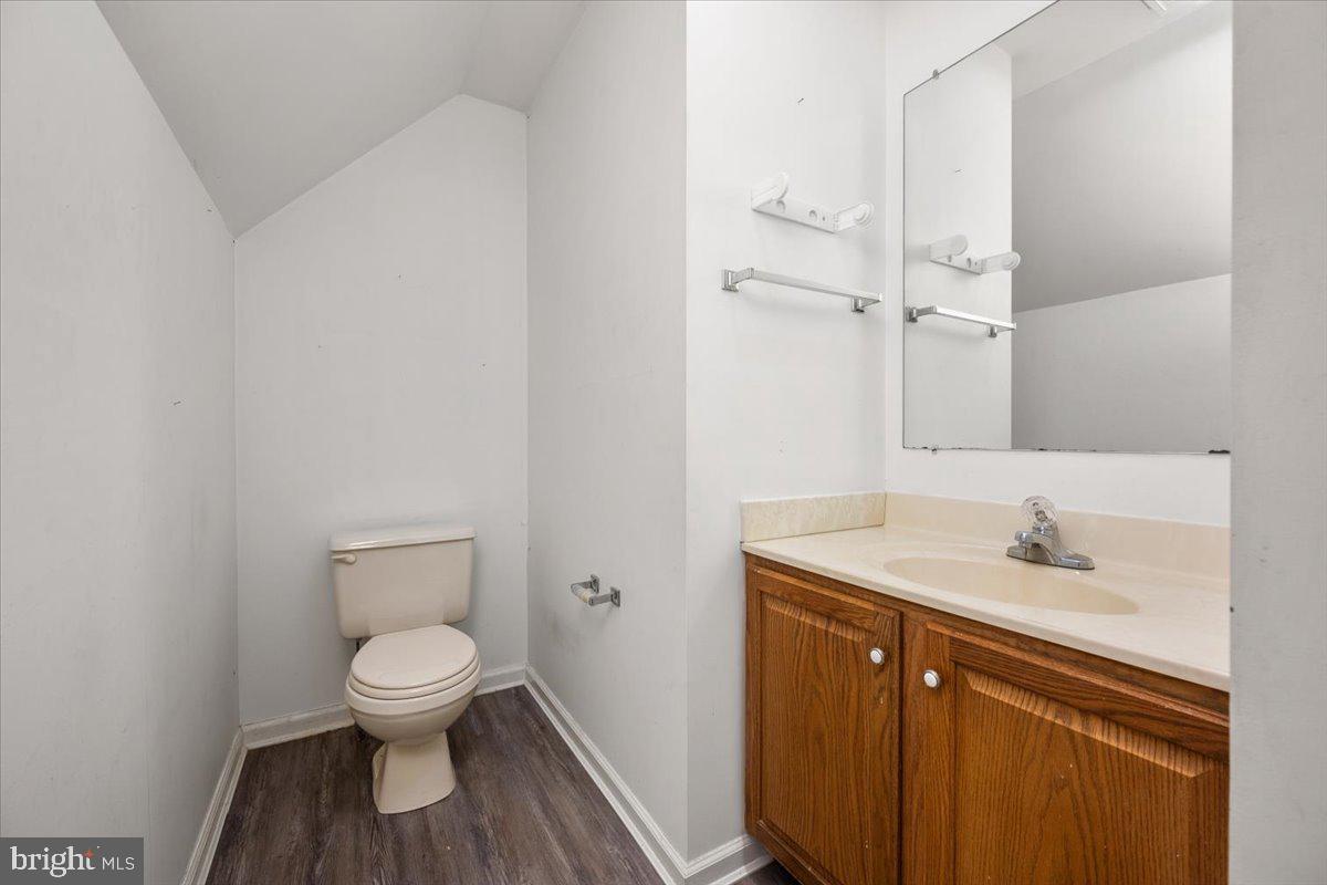 GRANBYS COVE - Residential