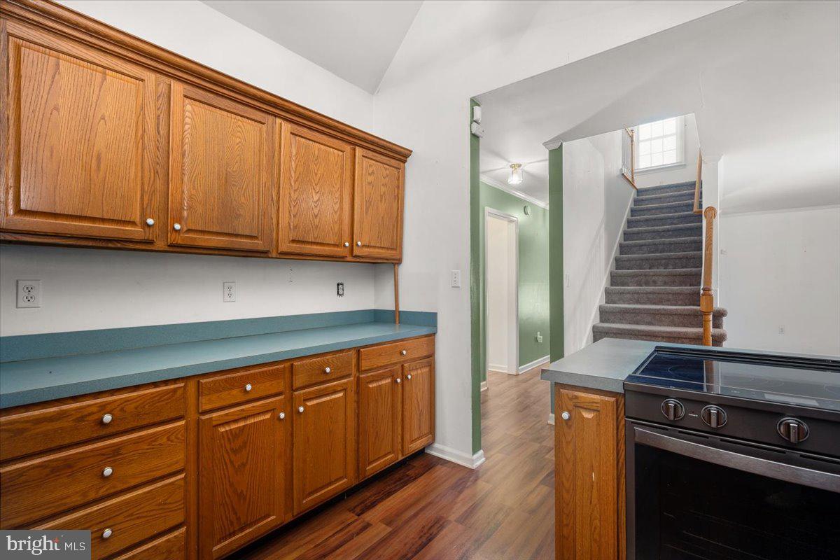 GRANBYS COVE - Residential