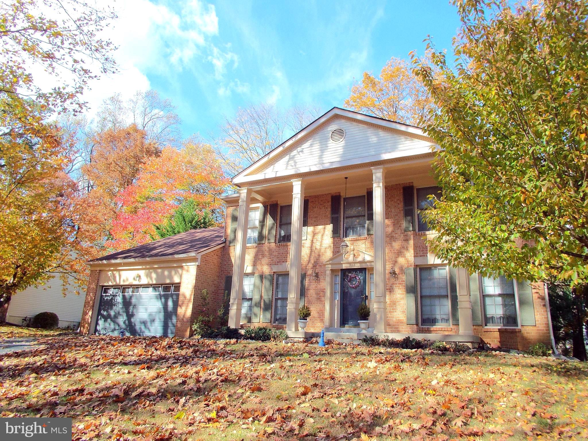 1605 HUTCHINSON LANE