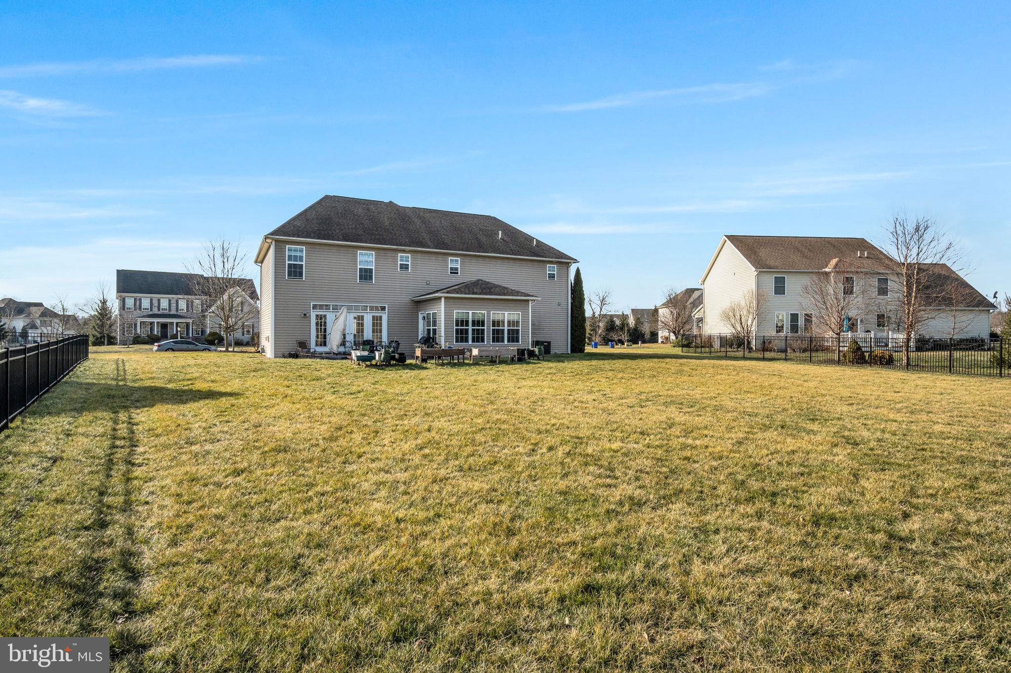 MEADOWBROOK FARMS - Residential