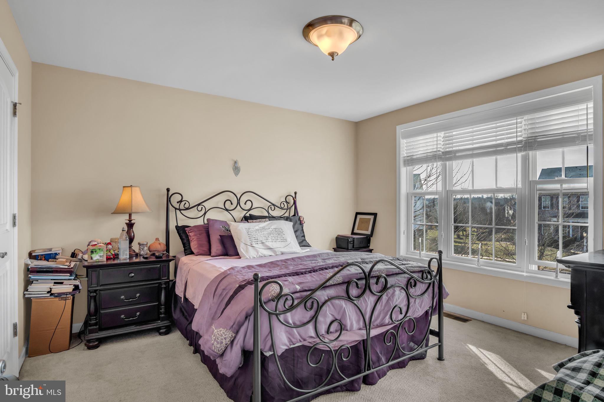 MEADOWBROOK FARMS - Residential