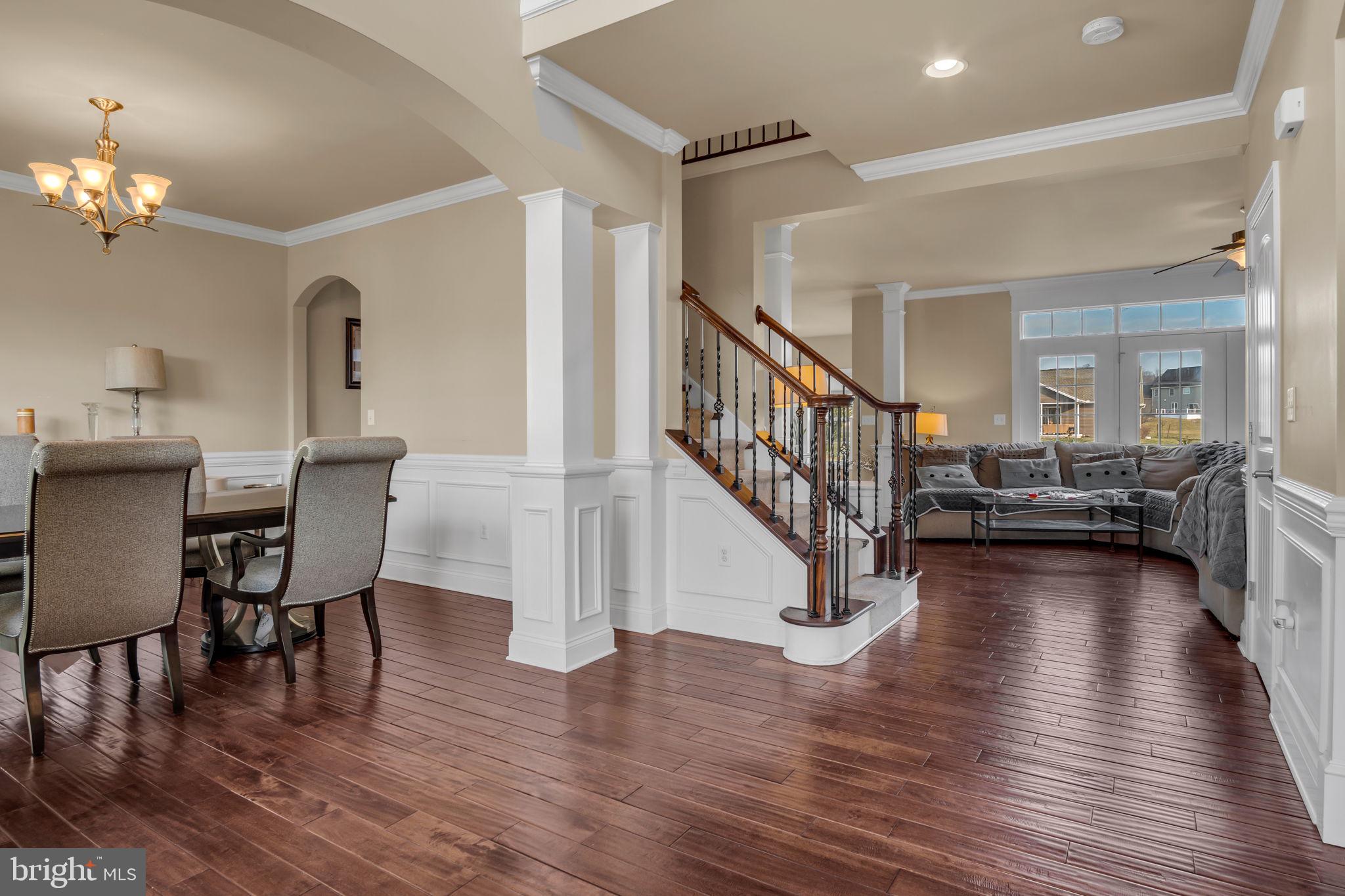 MEADOWBROOK FARMS - Residential