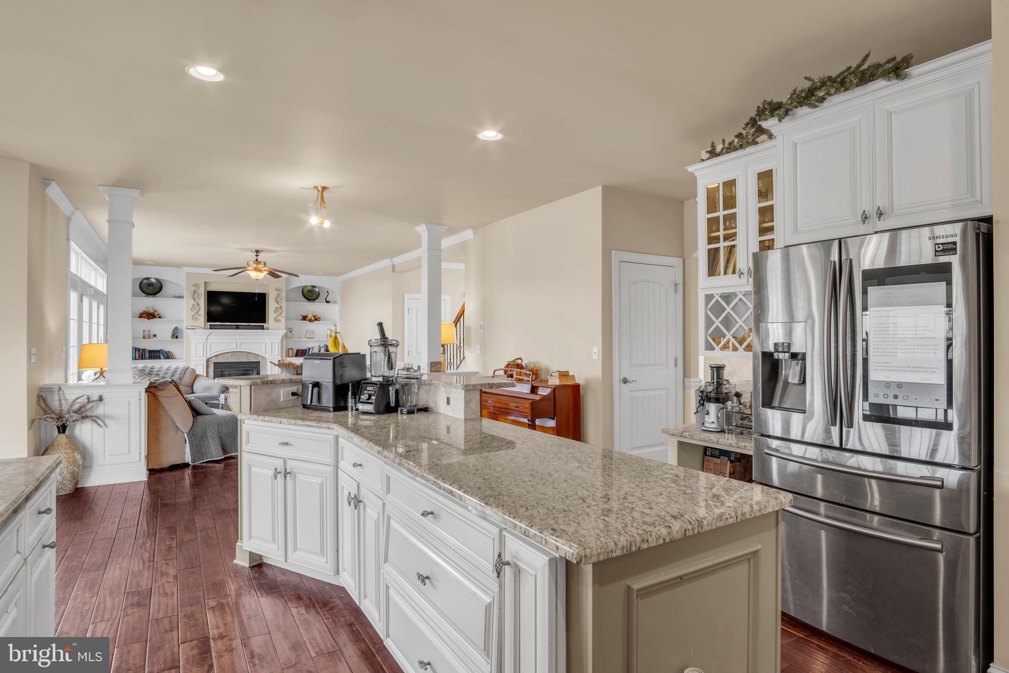 MEADOWBROOK FARMS - Residential