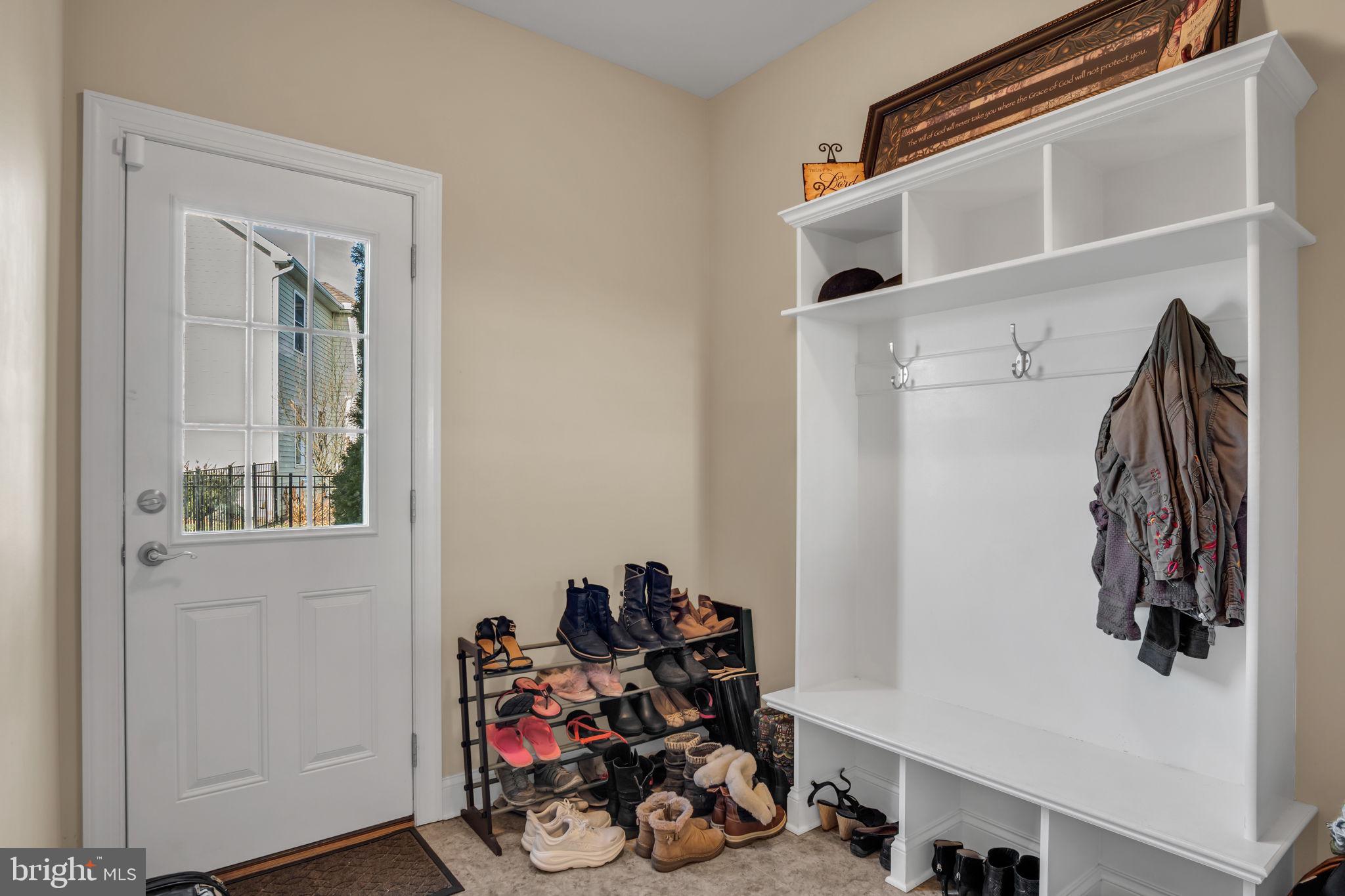 MEADOWBROOK FARMS - Residential