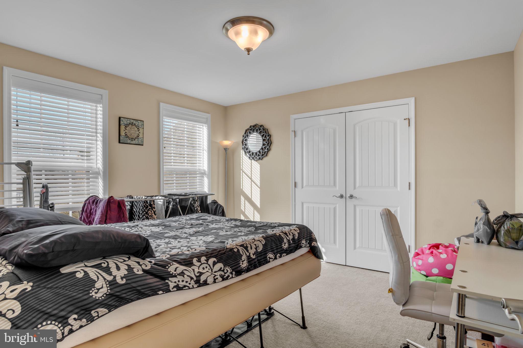 MEADOWBROOK FARMS - Residential