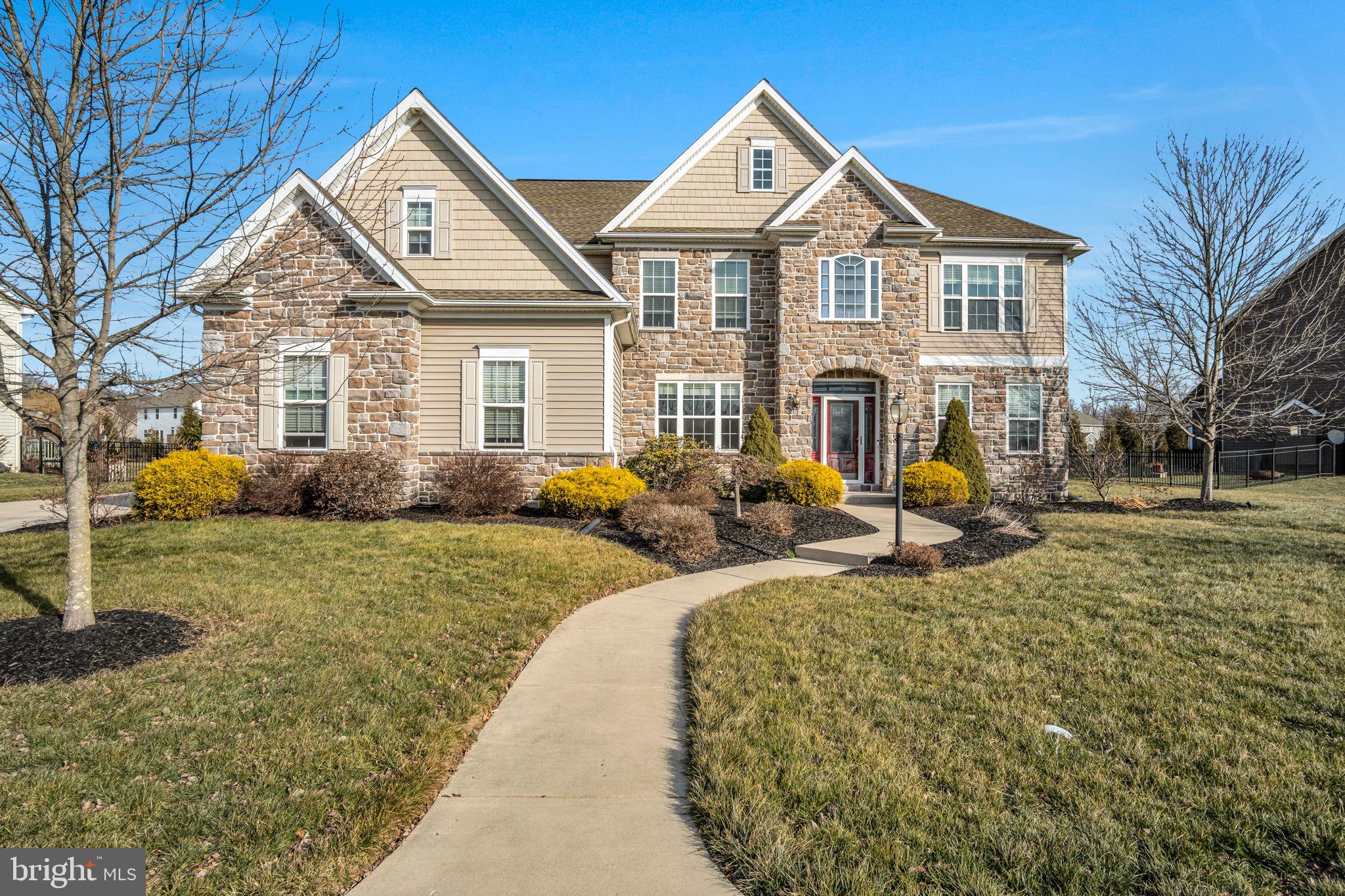 MEADOWBROOK FARMS - Residential