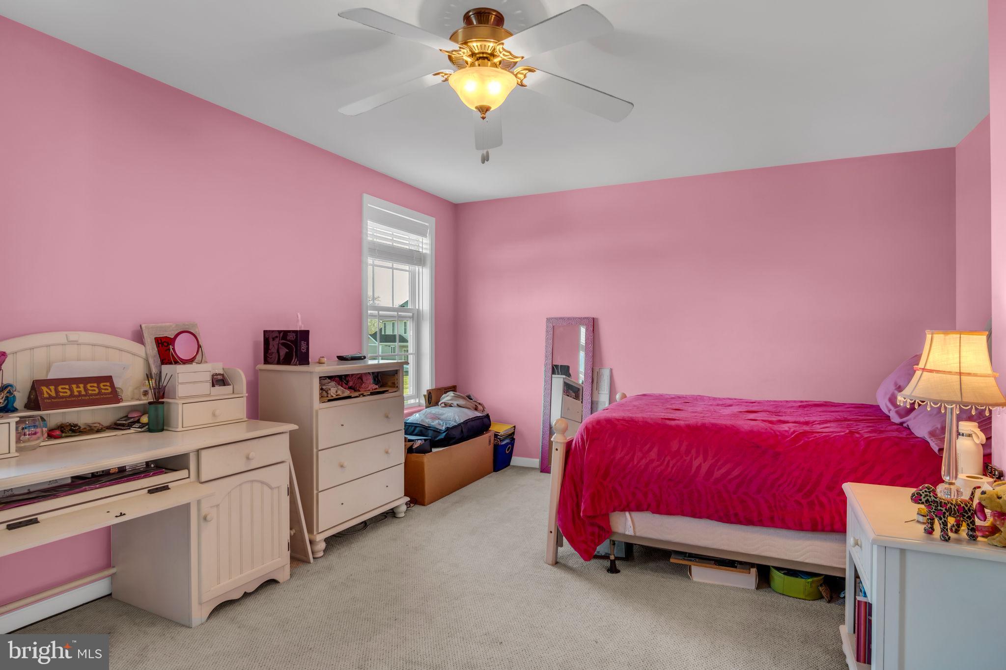 MEADOWBROOK FARMS - Residential