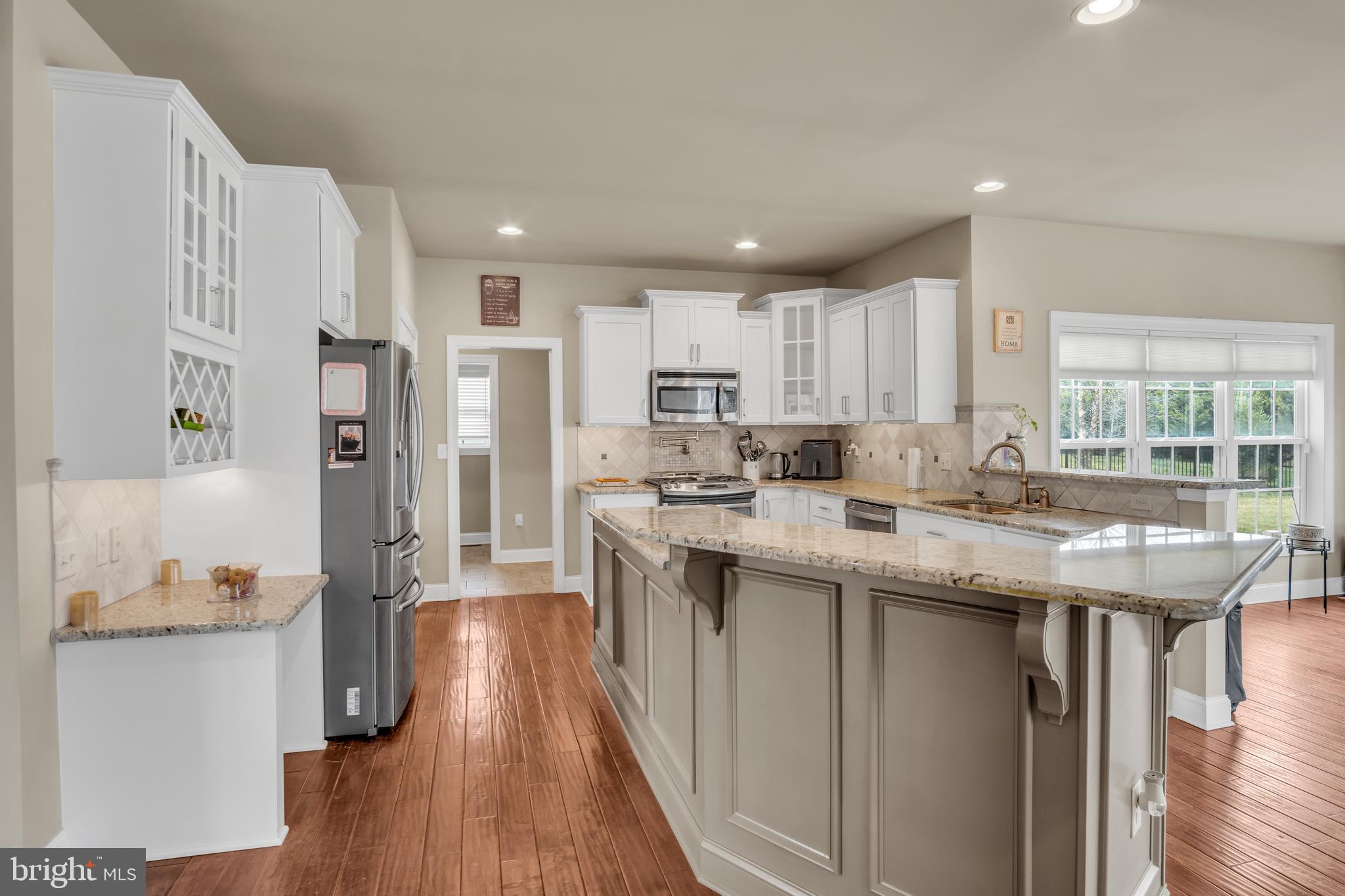 MEADOWBROOK FARMS - Residential