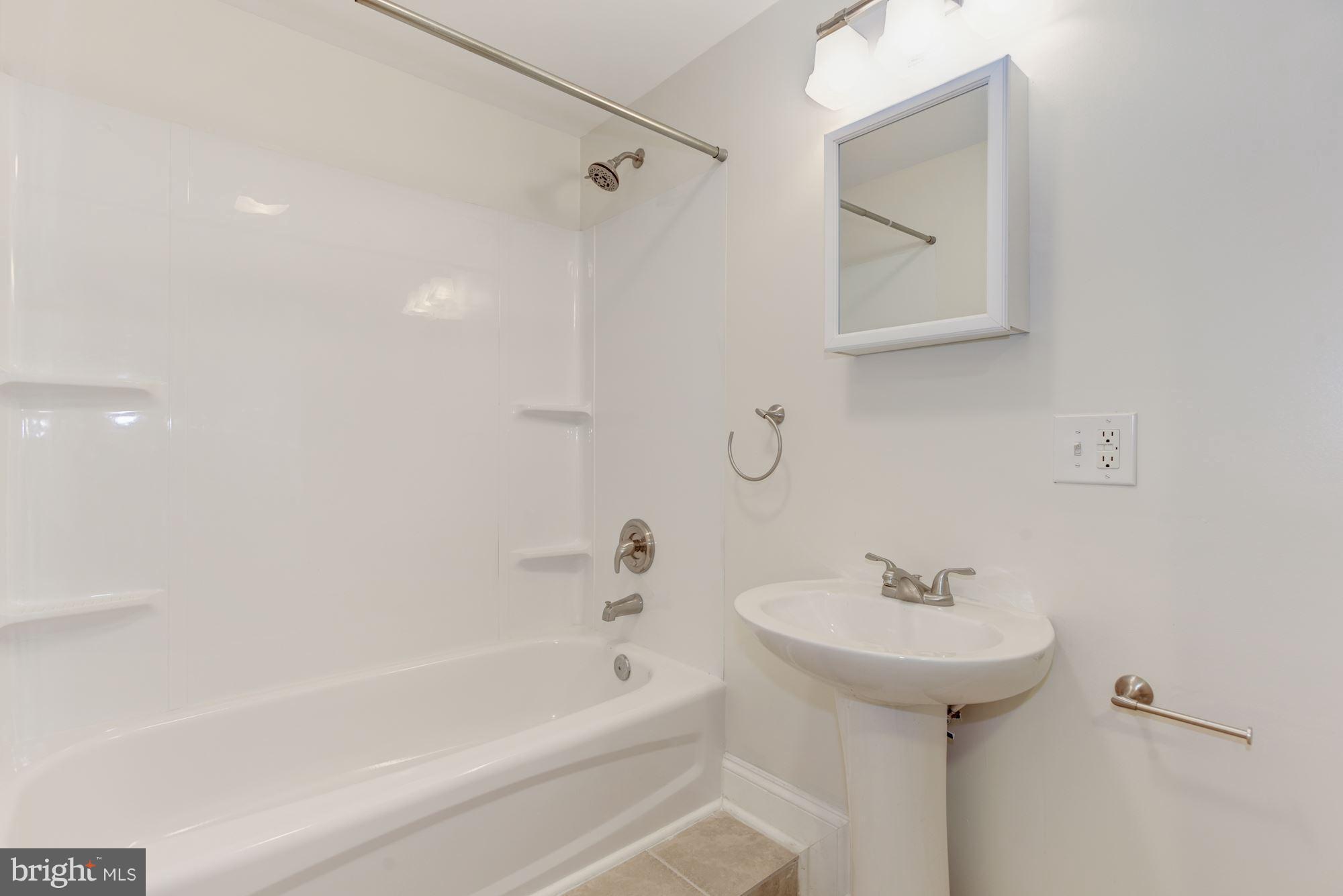 PRENTISS POINT - Residential Lease