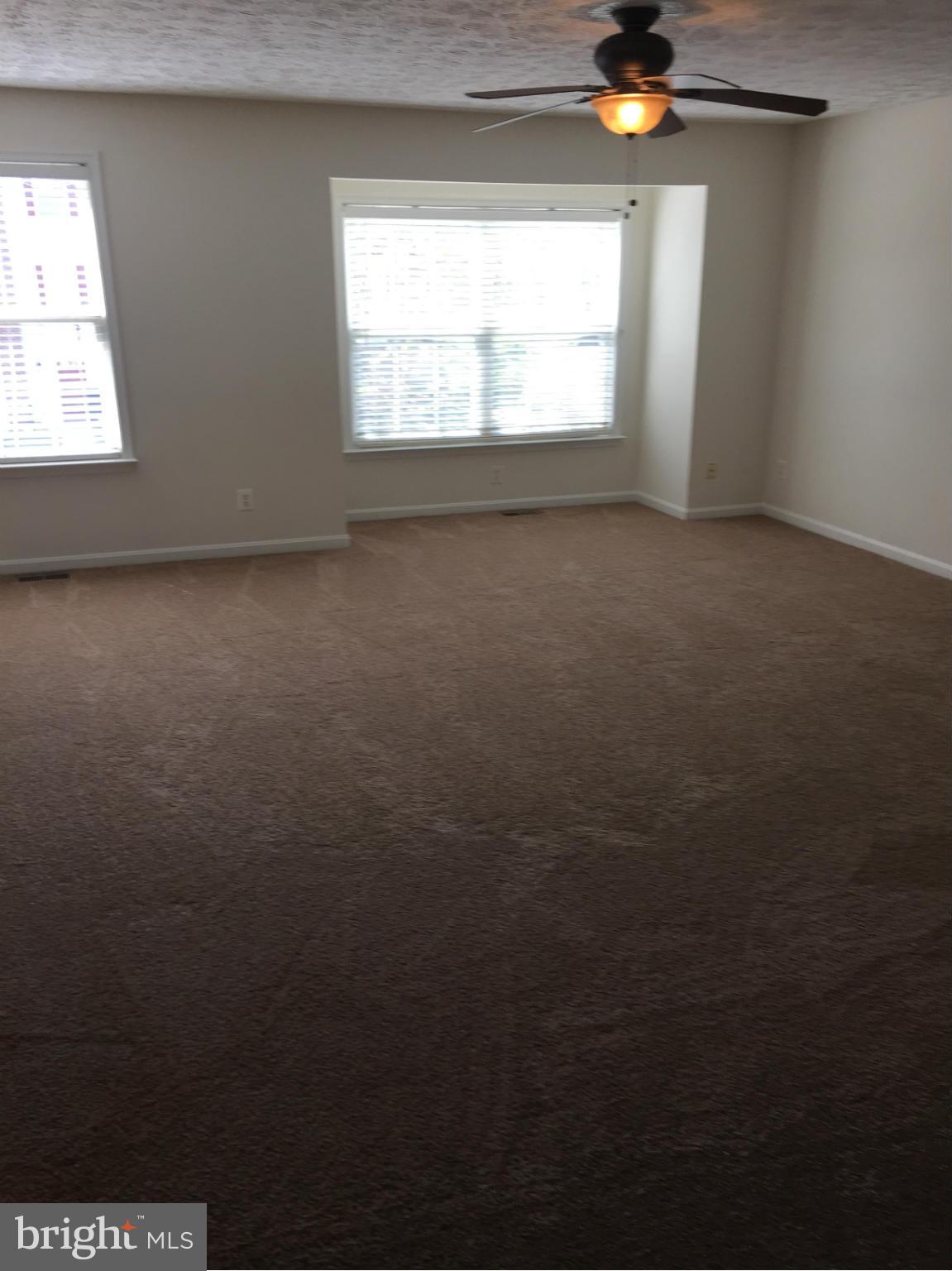 CHARLESTOWN COMMONS - Farm