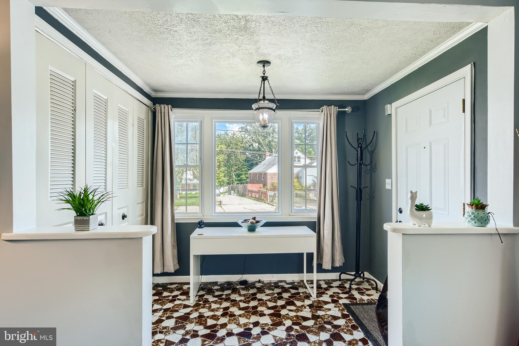 HILLENDALE PARK - Residential