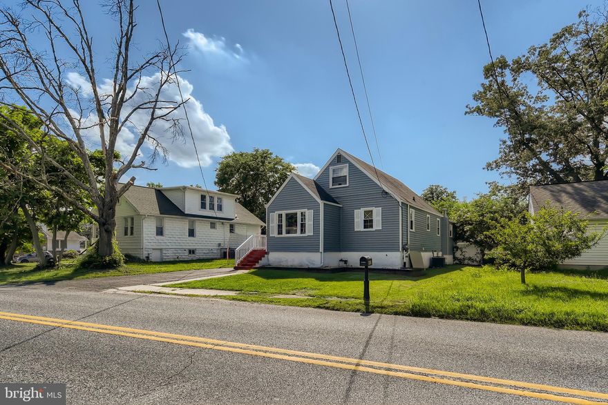 Welcome Home to your beautiful 3 bedroom Single Detached Home in the heart of Parkville! Pull in to your large driveway and never fight for a parking spot again. Upon entering, you are greeted by a beautiful foyer, and a spacious living room.  The living room is bright and airy with natural light beaming in from all the windows. The brand new kitchen is a home chef's dream with  all new stainless steel appliances, built-in microwave, and plenty of countertop space. Relax with family time in your Great Room with an electric fireplace and wood stove for those winter nights.  You'll also find 1 bedroom and a full bath on the main floor for easy single level living. One large bedroom with spacious closets and full bath with a jacuzzi tub conclude the upper level.  Lower level has that extra 3rd bedroom needed with a full bath, recreation room, and laundry room.  Access to the basement from the side of the house with the driveway.  The perfect home with plenty of space for everyone! The backyard boosts plenty of green space, huge patios and areas for gardening.  Make your appointment today before you miss out on this rare opportunity.