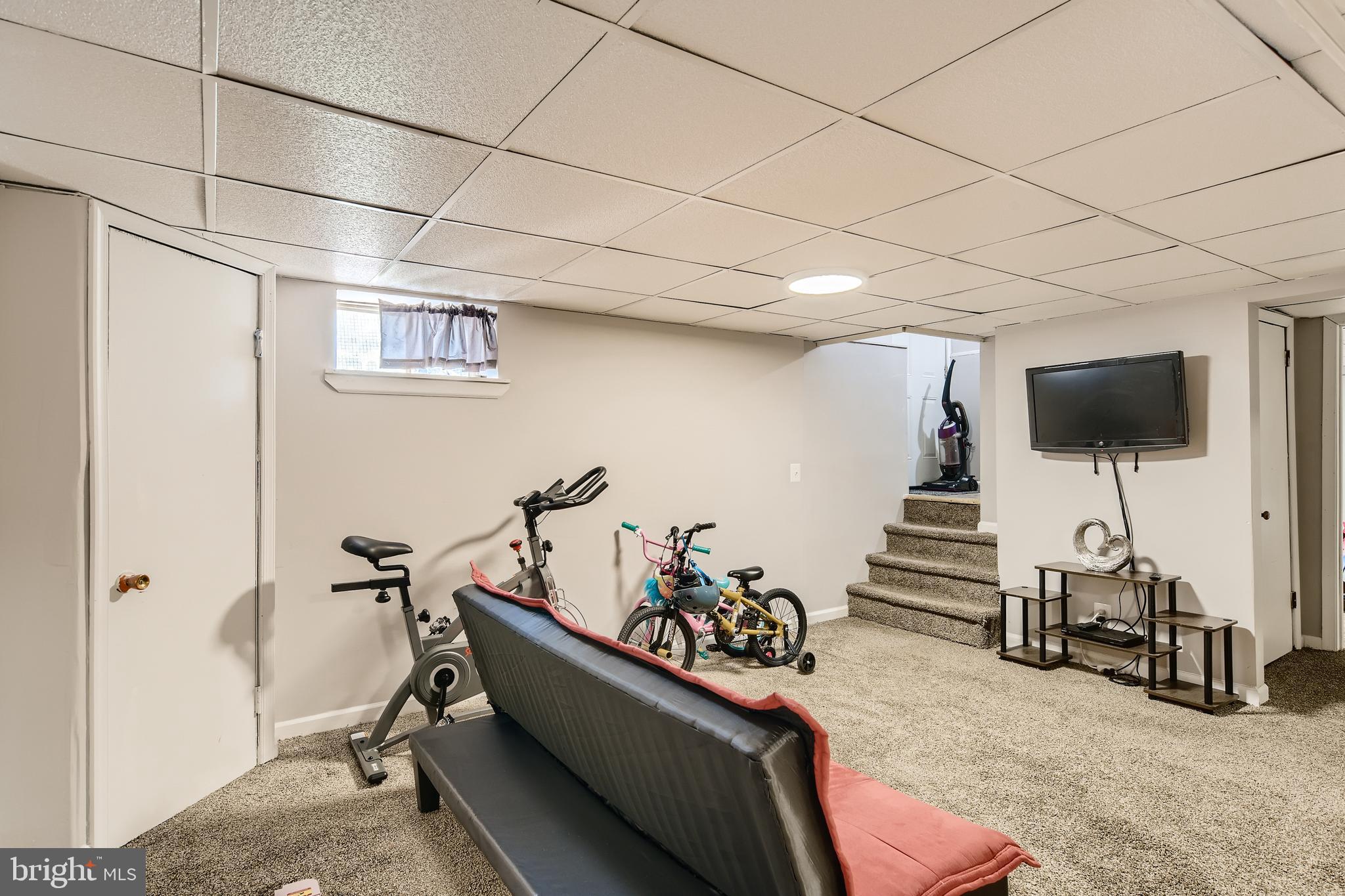 HILLENDALE PARK - Residential