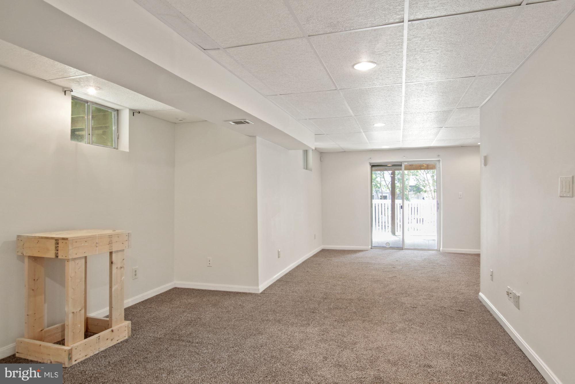 LAUREL - Residential