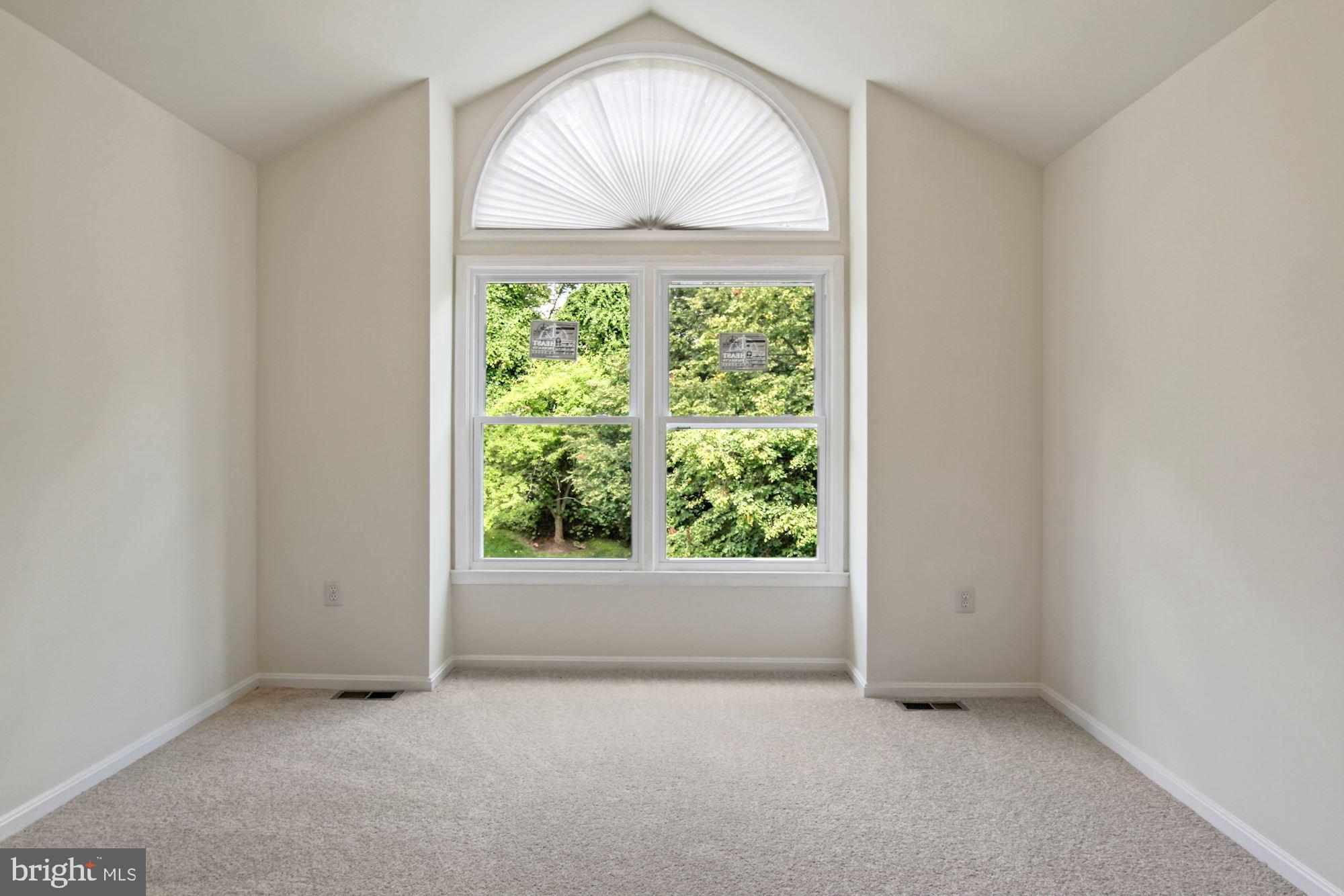 LAUREL - Residential