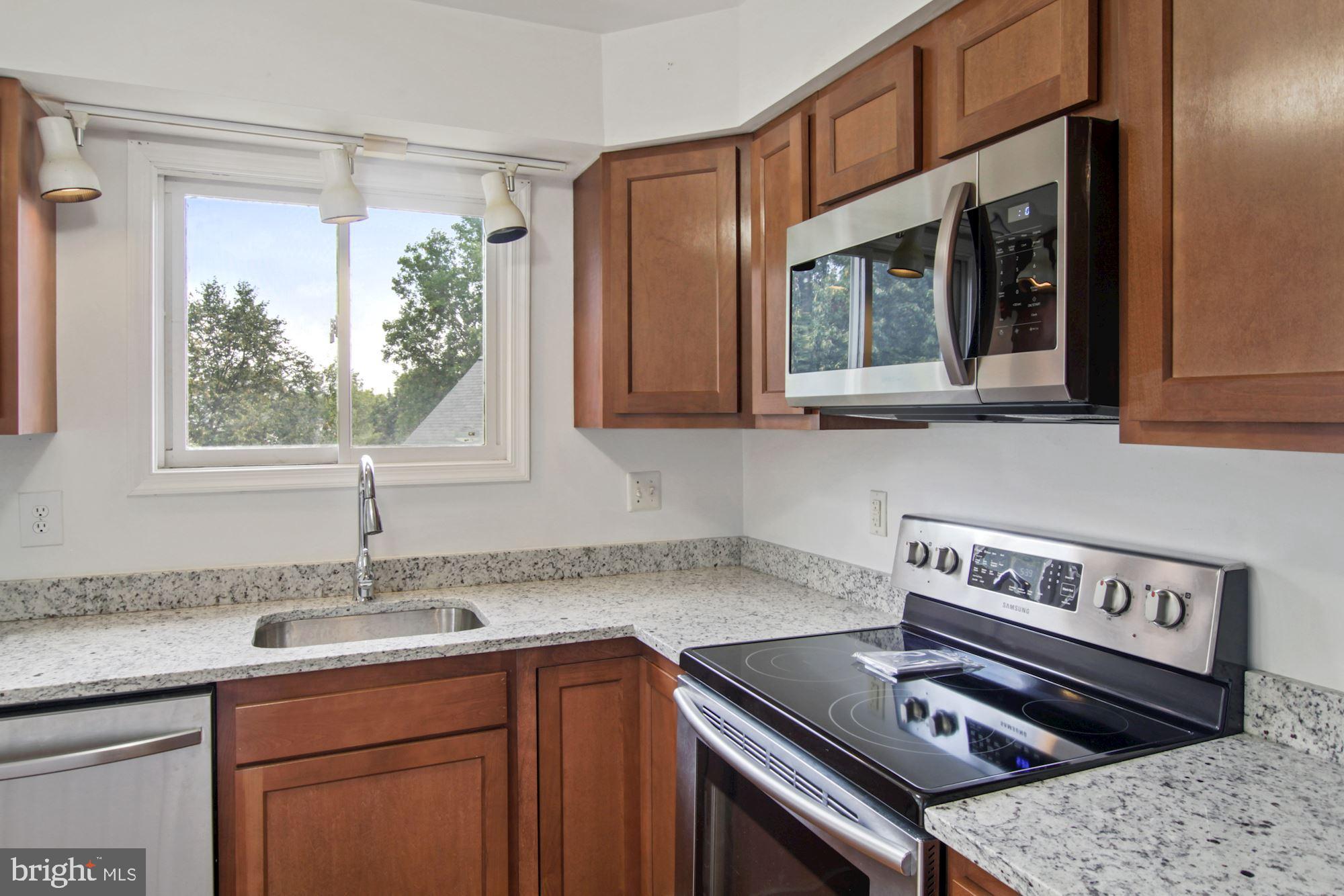 LAUREL - Residential