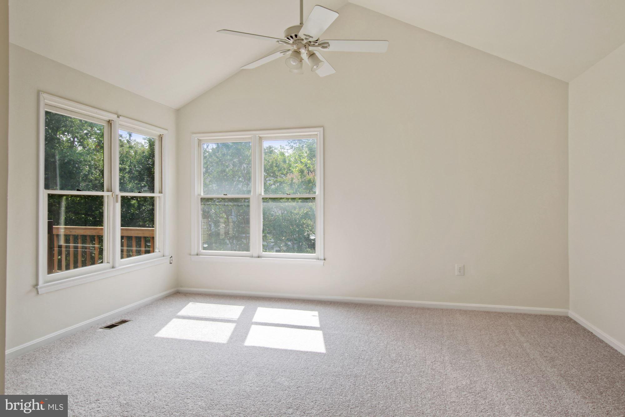 LAUREL - Residential