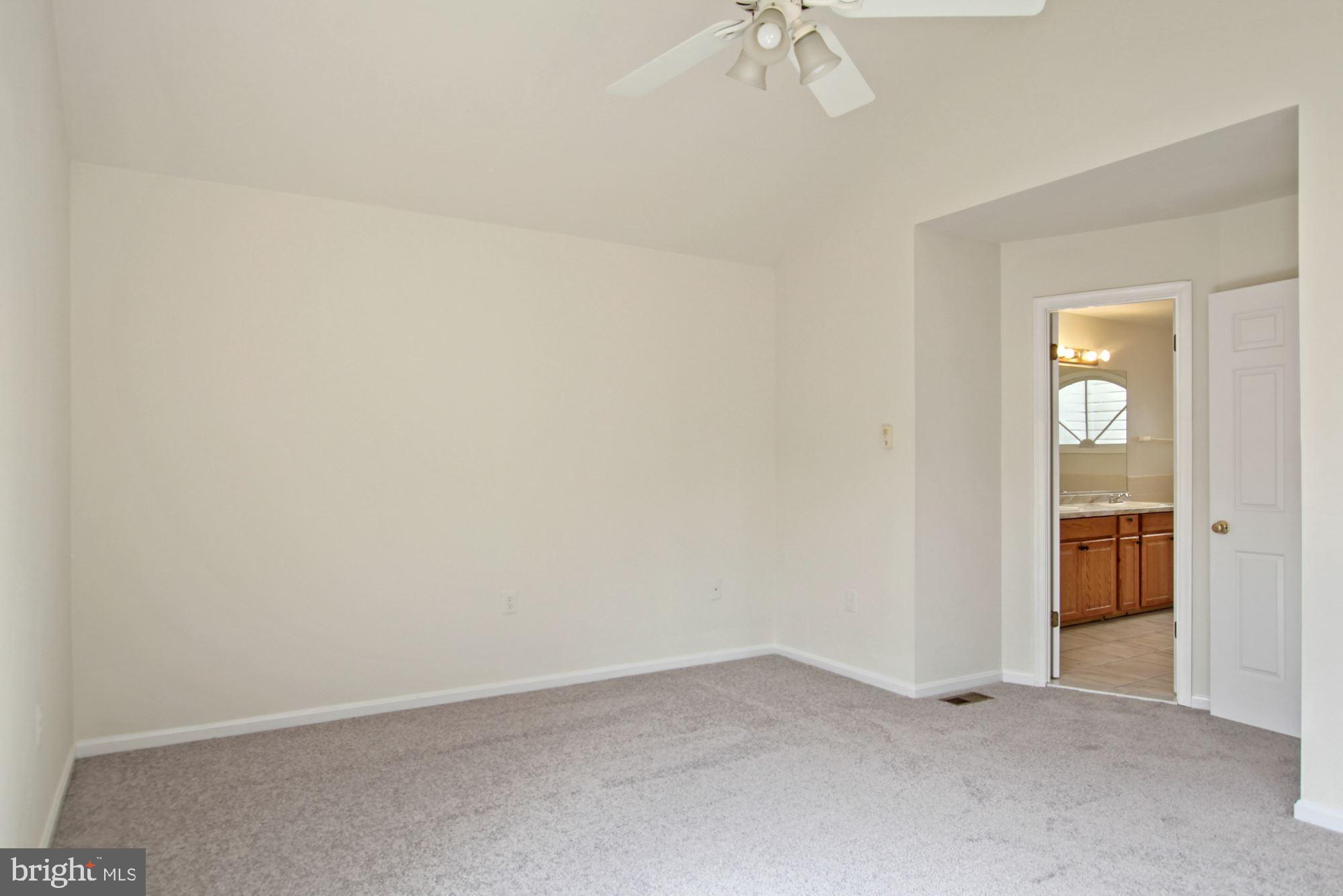 LAUREL - Residential