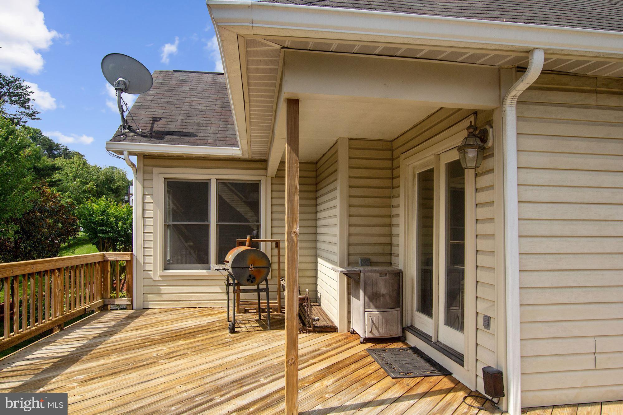 LAUREL - Residential