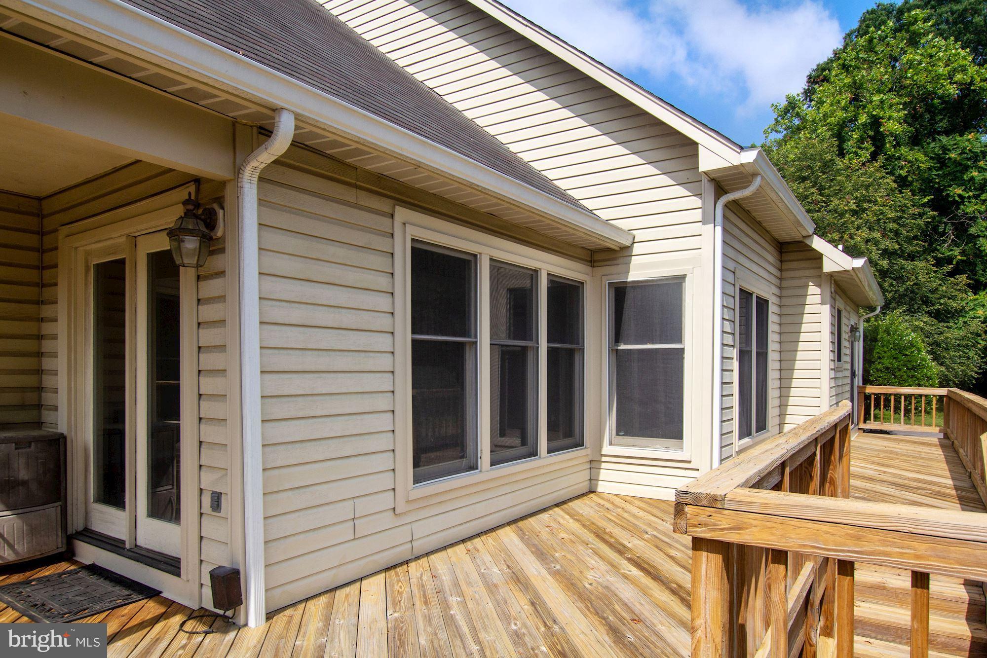 LAUREL - Residential