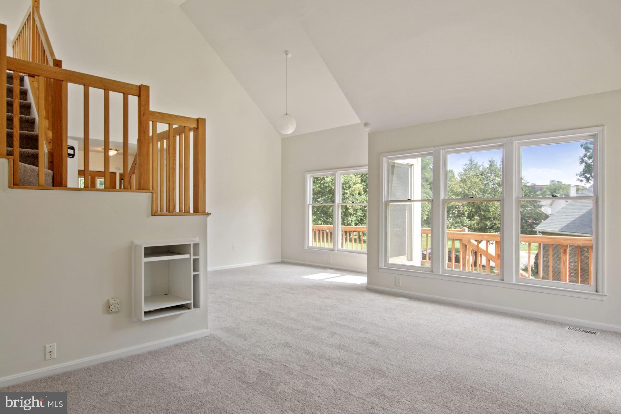 LAUREL - Residential