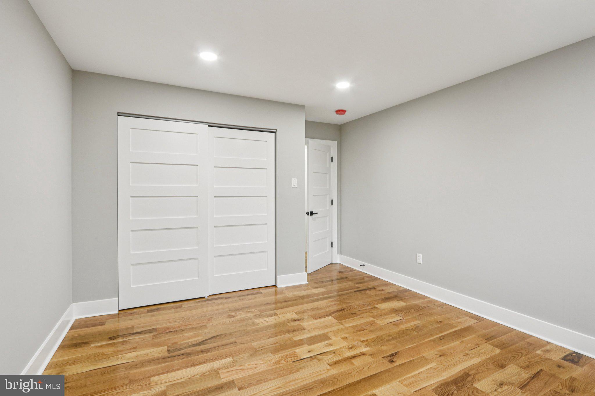 MAKEFIELD RIDGE - Residential