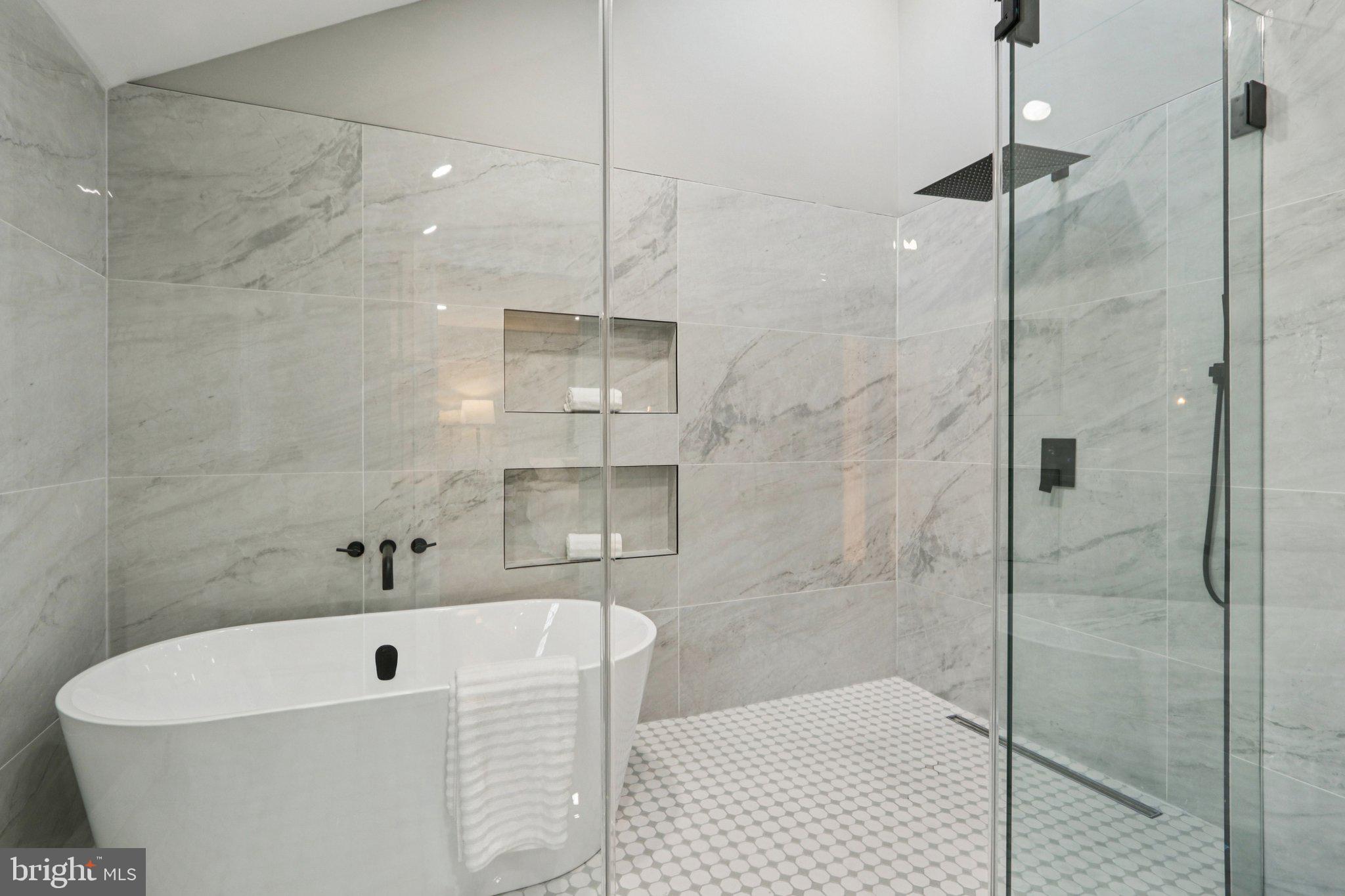 MAKEFIELD RIDGE - Residential