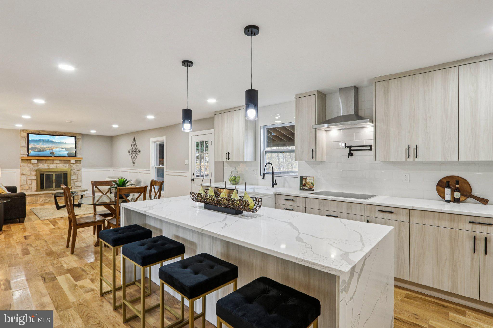 MAKEFIELD RIDGE - Residential