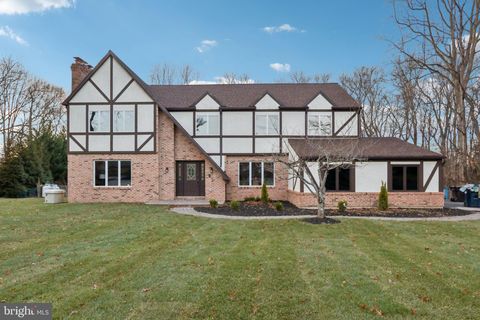 923 HUNT DRIVE YARDLEY PA 19067