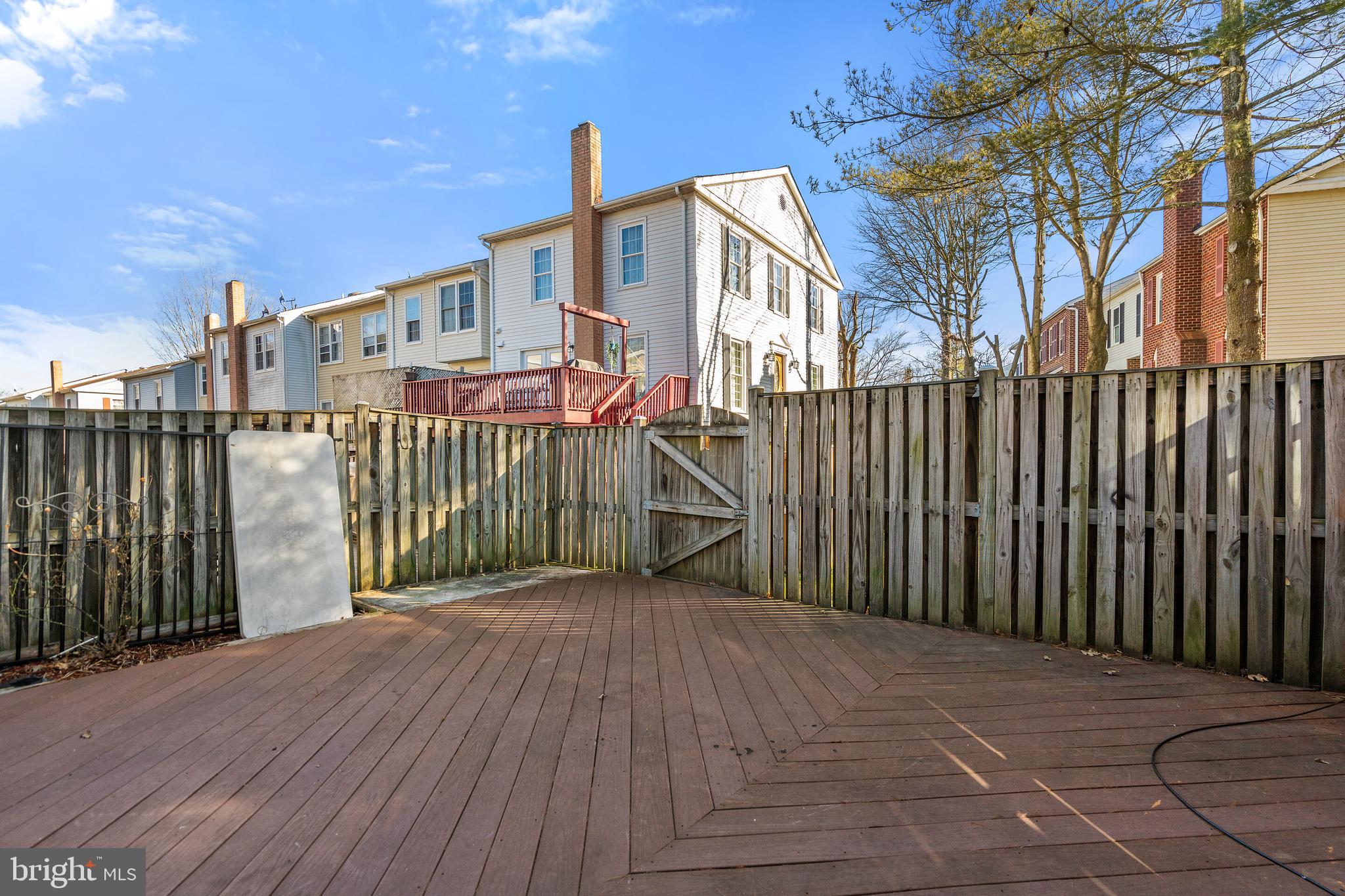 TOWNS OF FOREST HILLS - Residential