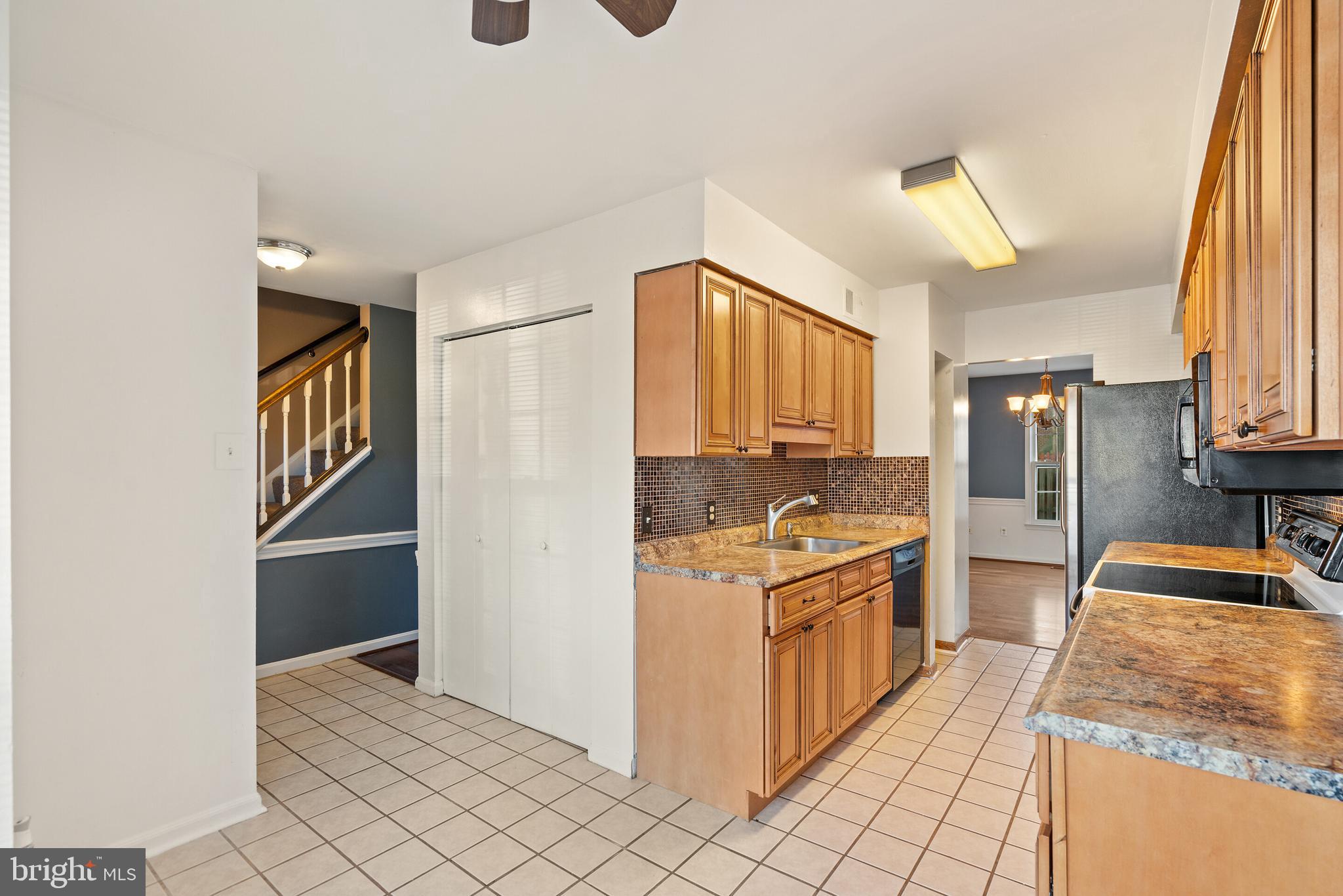 TOWNS OF FOREST HILLS - Residential