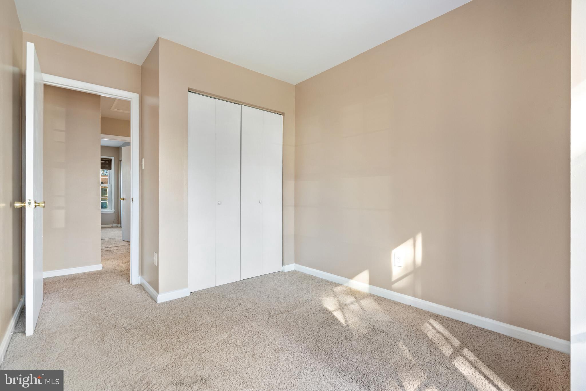 TOWNS OF FOREST HILLS - Residential