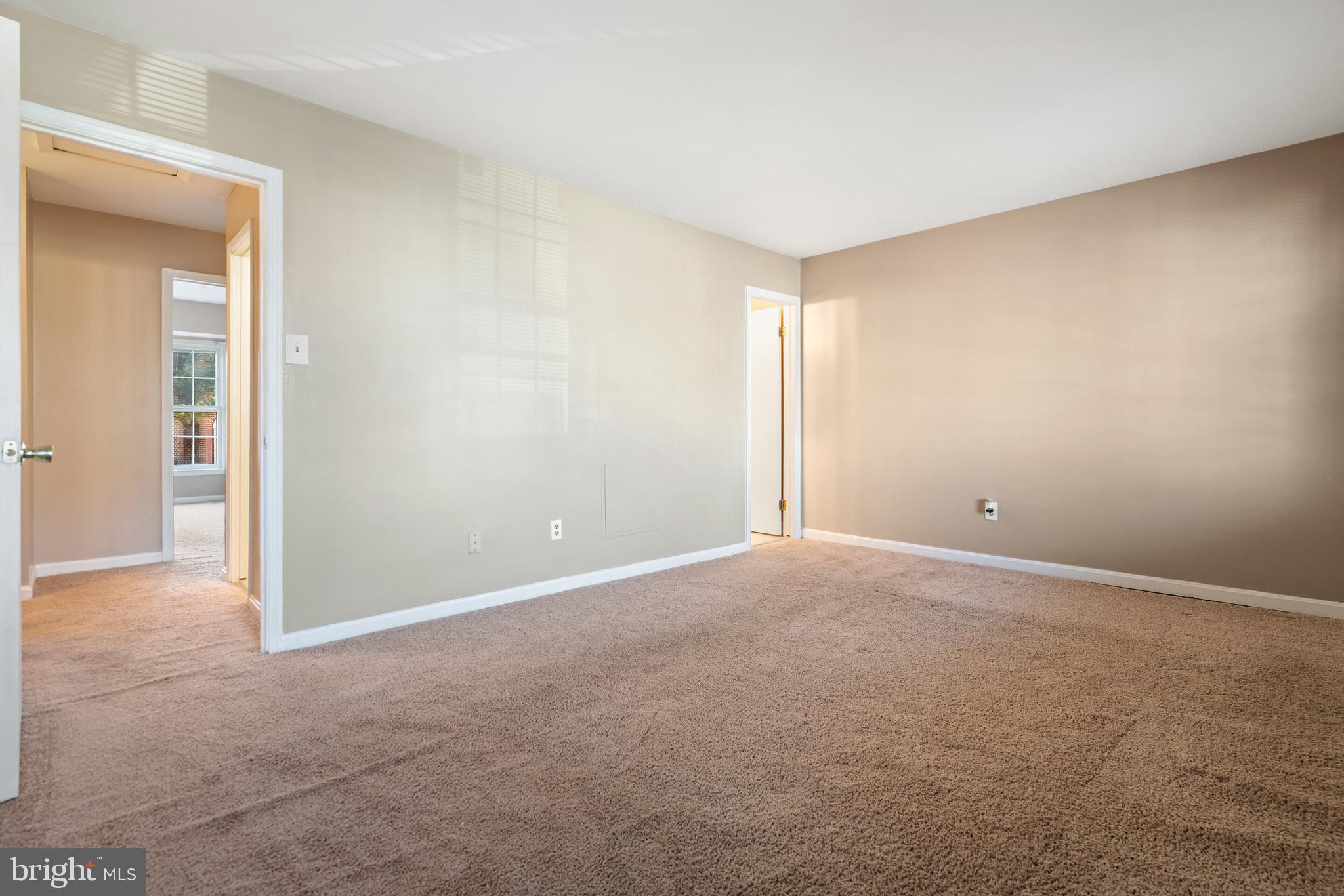 TOWNS OF FOREST HILLS - Residential