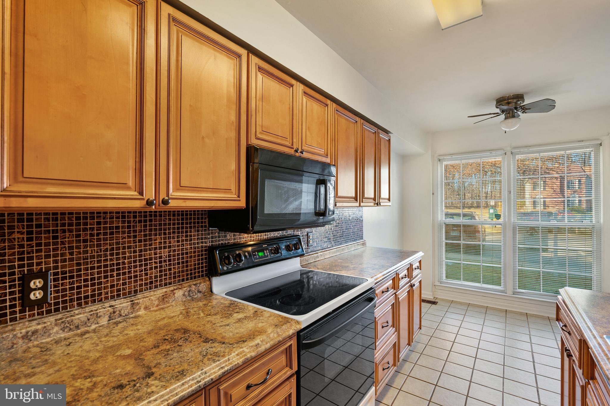 TOWNS OF FOREST HILLS - Residential