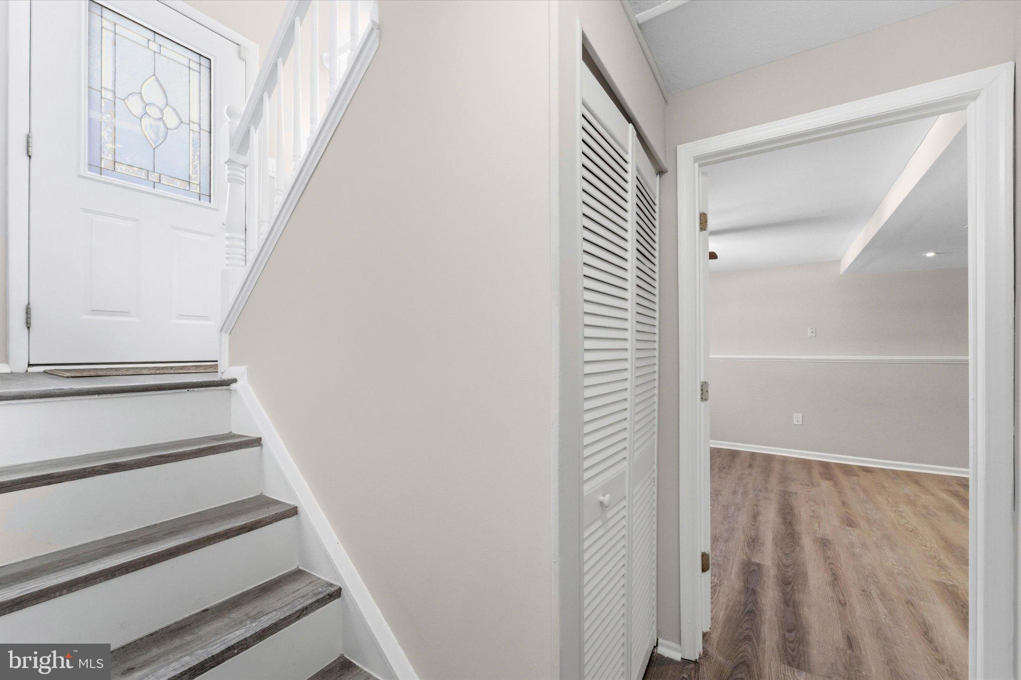 EDGELEA WOODS - Residential