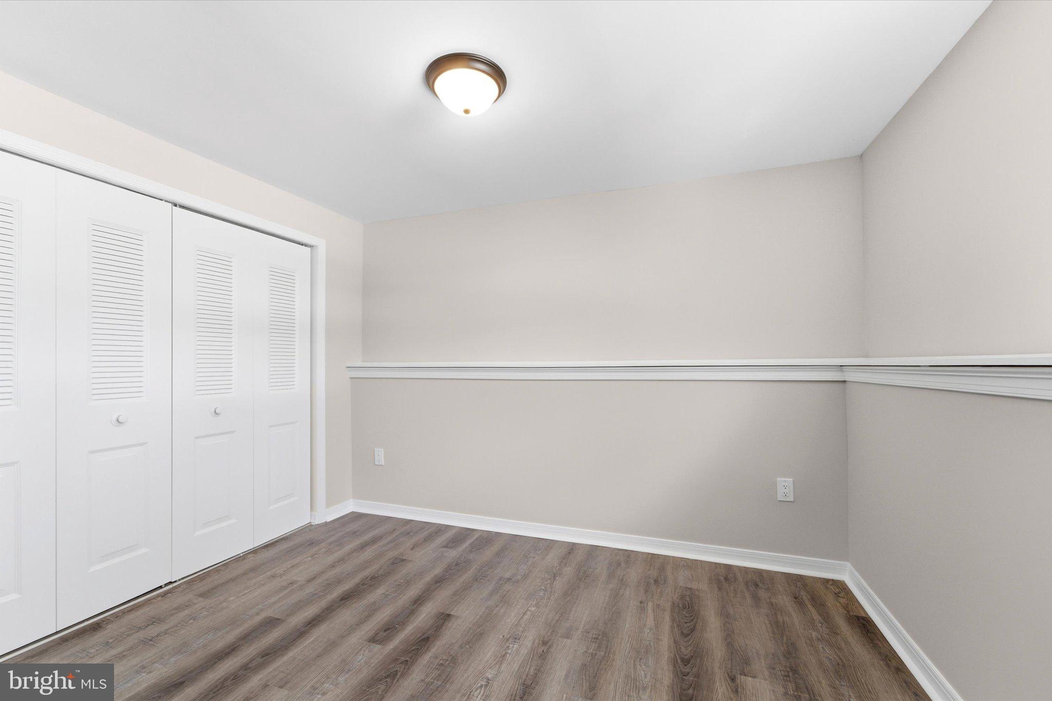 EDGELEA WOODS - Residential