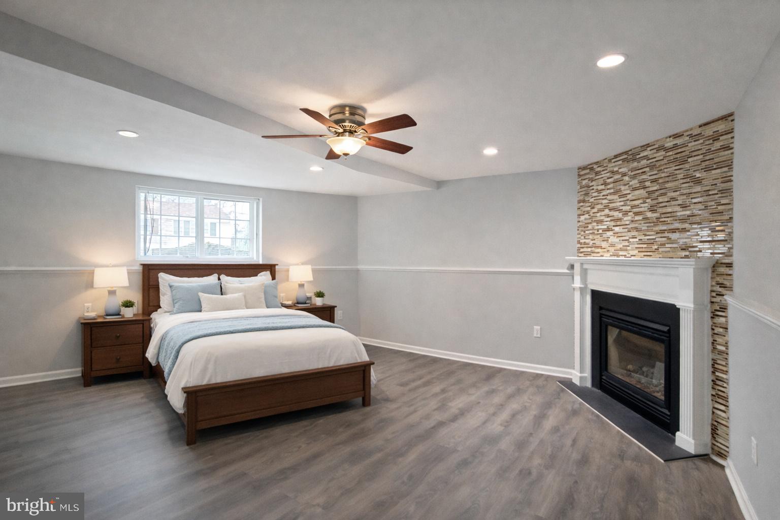 EDGELEA WOODS - Residential