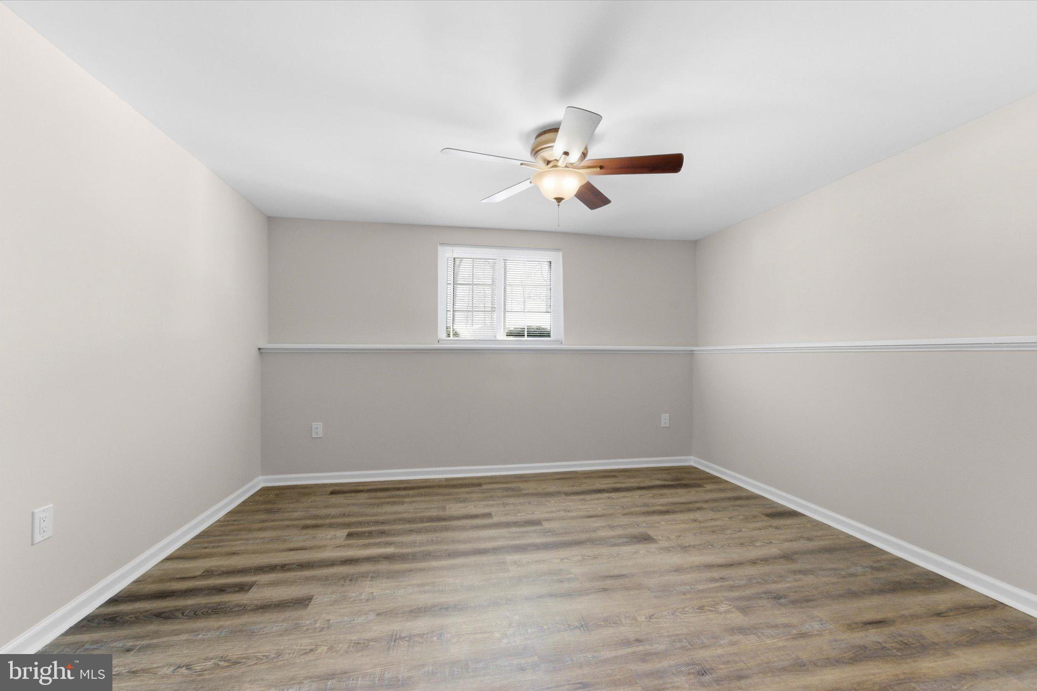 EDGELEA WOODS - Residential