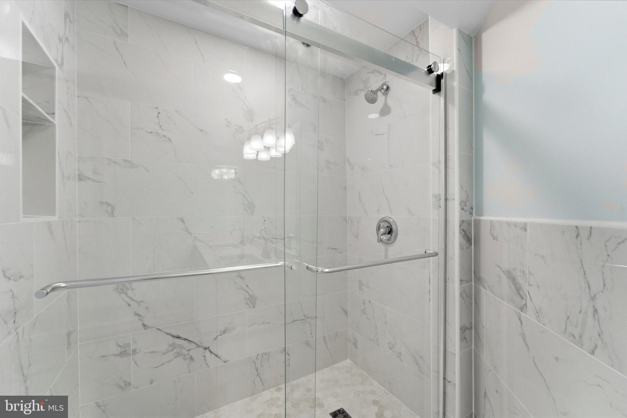 EDGELEA WOODS - Residential