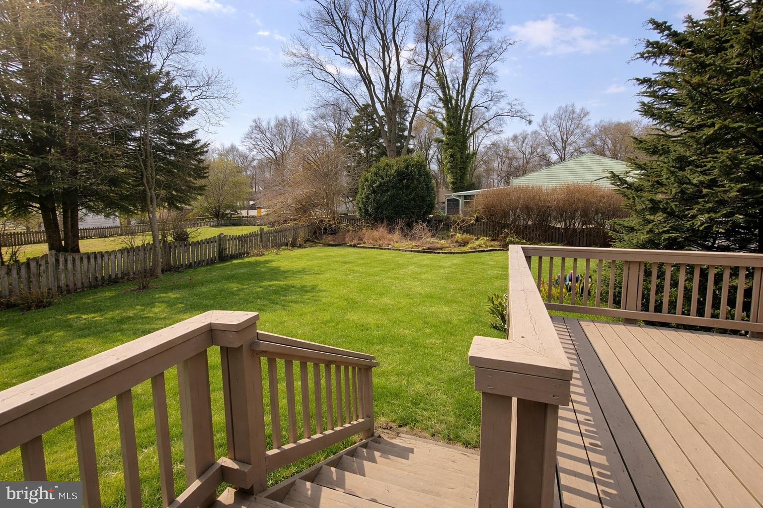 EDGELEA WOODS - Residential