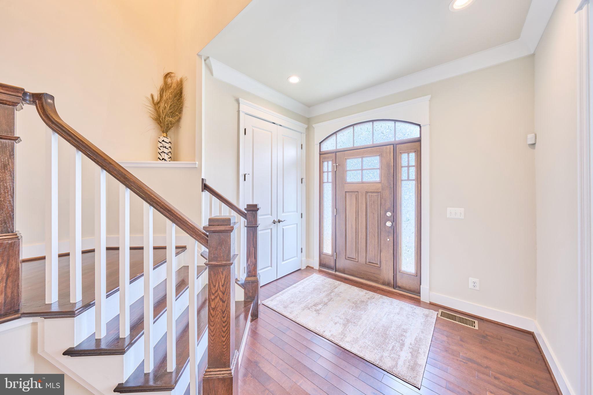 605 MEADOW LANE SW