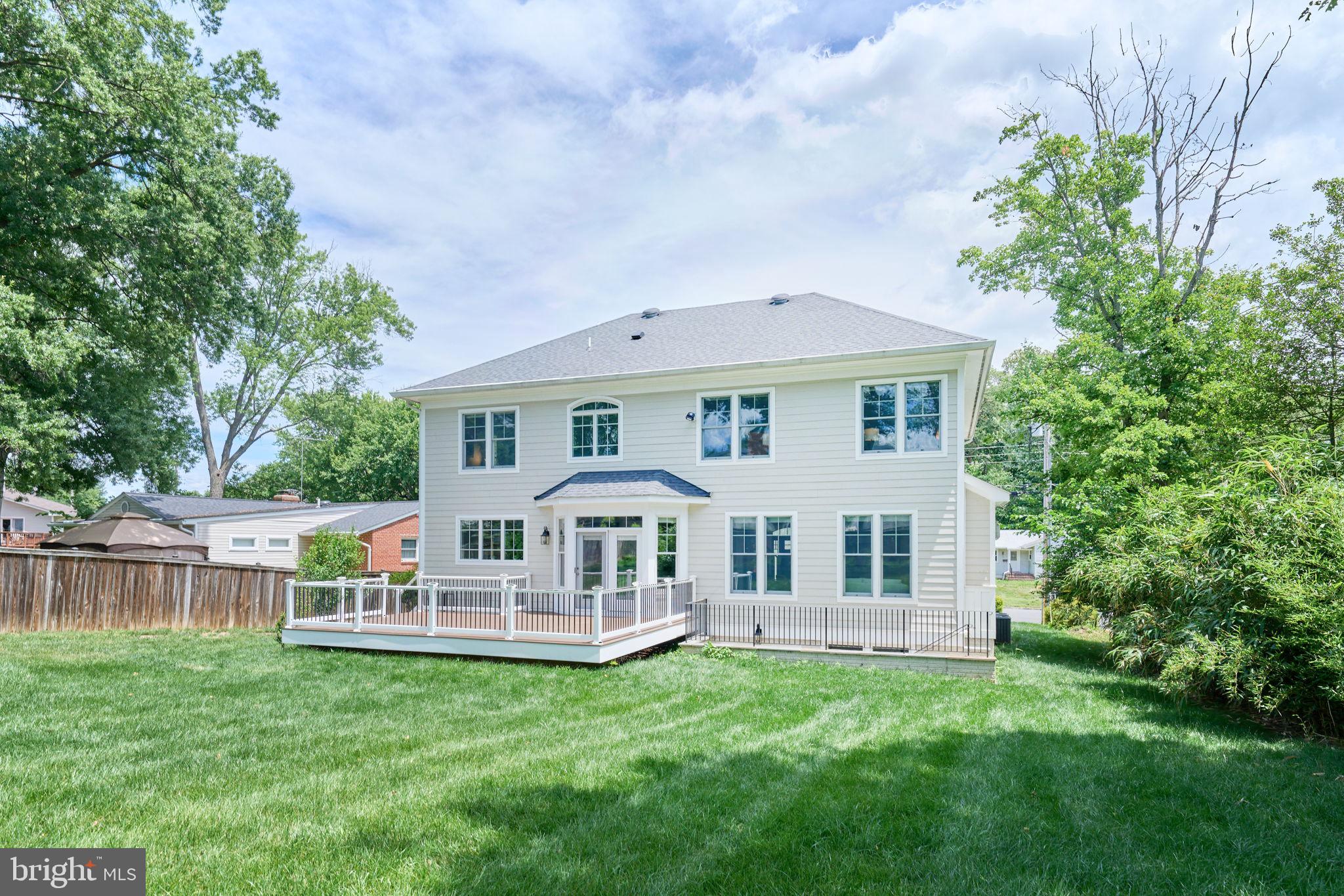 605 MEADOW LANE SW
