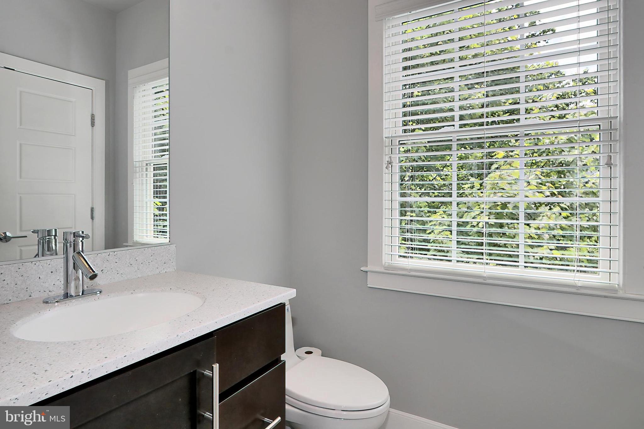 WEST SPRINGFIELD - Residential