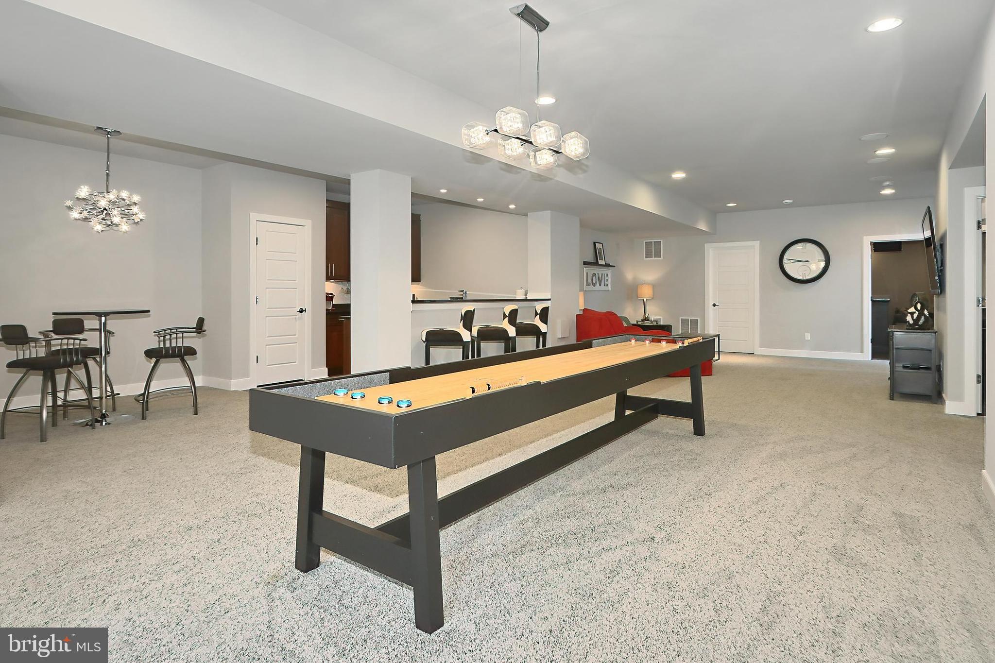 WEST SPRINGFIELD - Residential