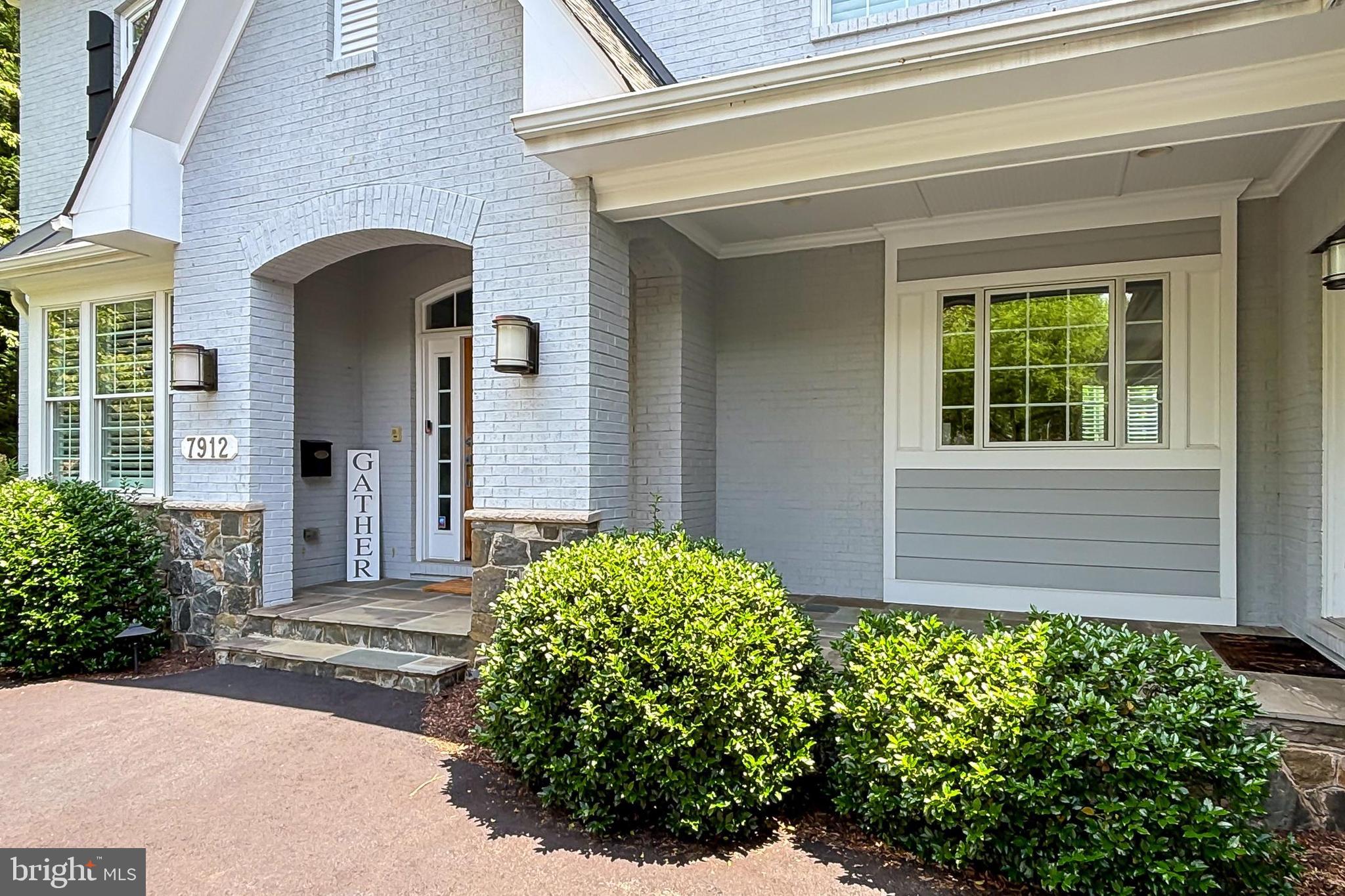 WEST SPRINGFIELD - Residential