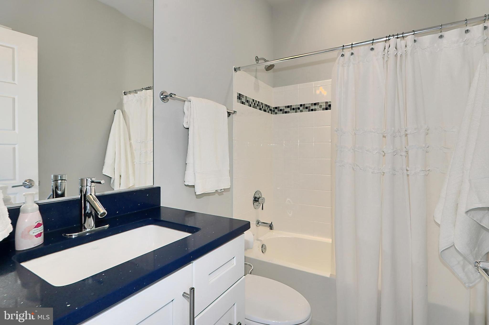 WEST SPRINGFIELD - Residential