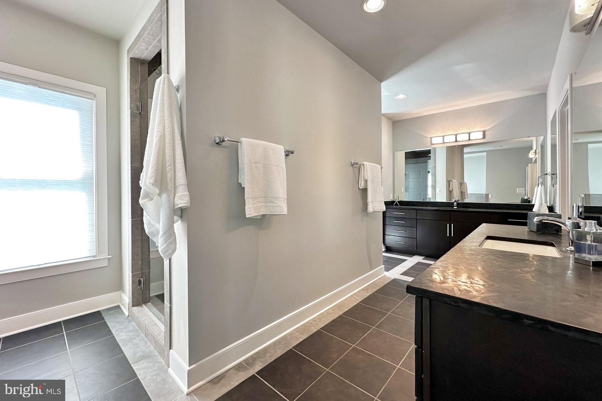 WEST SPRINGFIELD - Residential